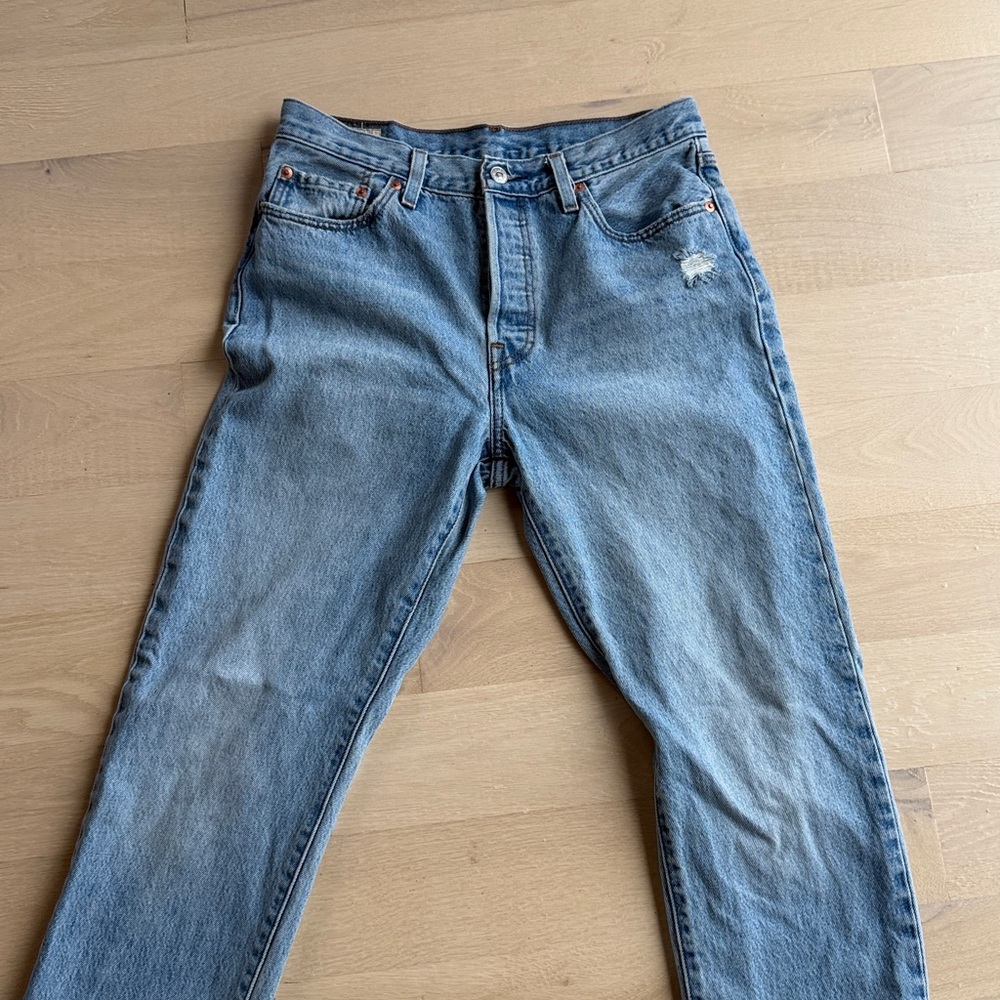 Levi’s - Picture 4 of 9